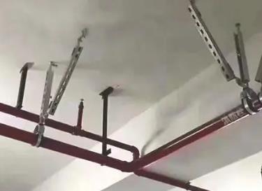 科尔沁右翼中成品支架加固时的注意点
